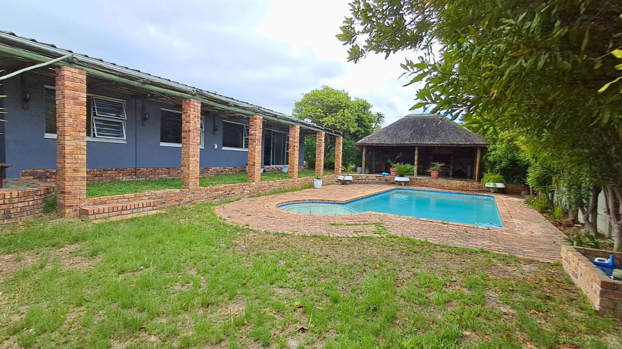 To Let 4 Bedroom Property for Rent in Vredenberg Western Cape